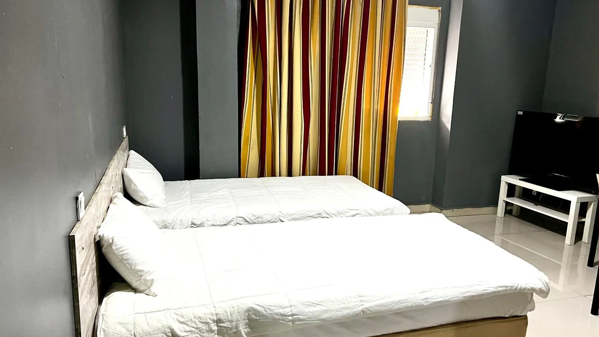 Hostal Gracias Torrejon de Ardoz 0*,